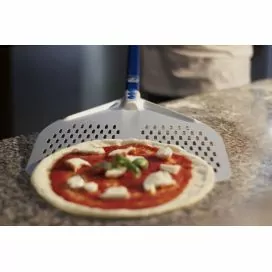 Gelochter Pizzaschieber, 60 cm Stiel